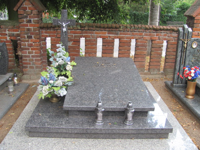 Grób Mieczysława Kujawa