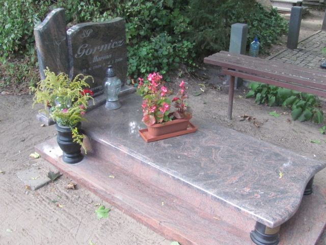 Grób Marian Górnicz