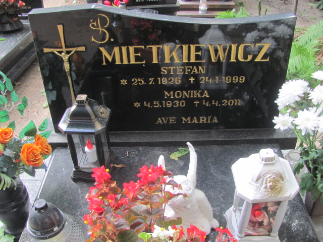 Monika Miętkiewicz 1930 Wyrzysk - Grobonet - Wyszukiwarka osób pochowanych