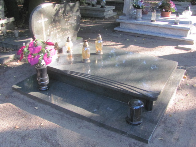 Grób Tadeusz Pietrasik