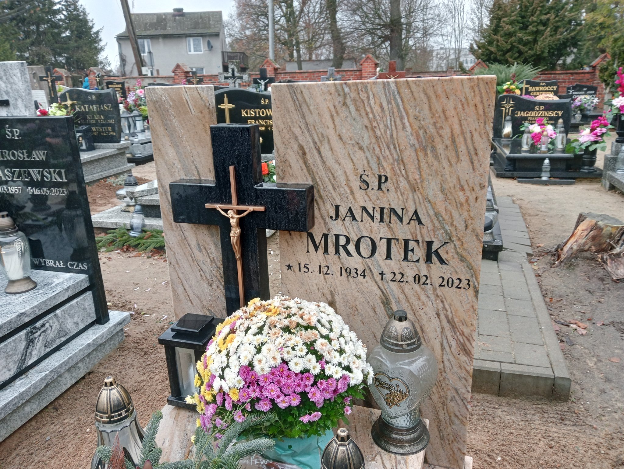 Janina Mrotek 1934 Wyrzysk - Grobonet - Wyszukiwarka osób pochowanych