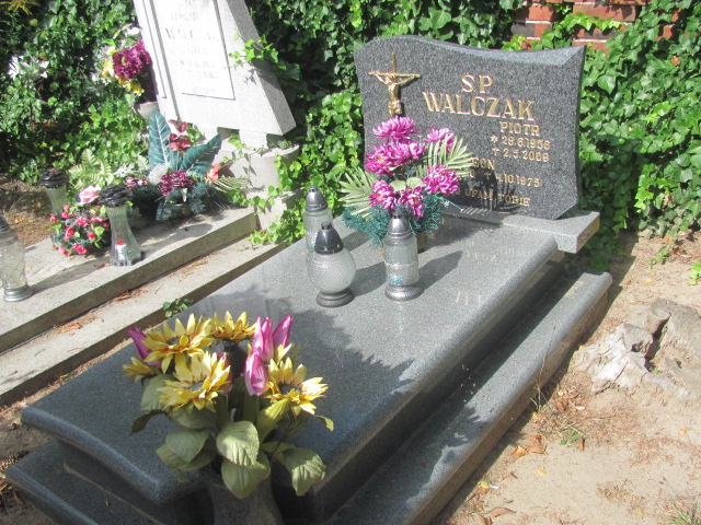 Grób Leon Walczak